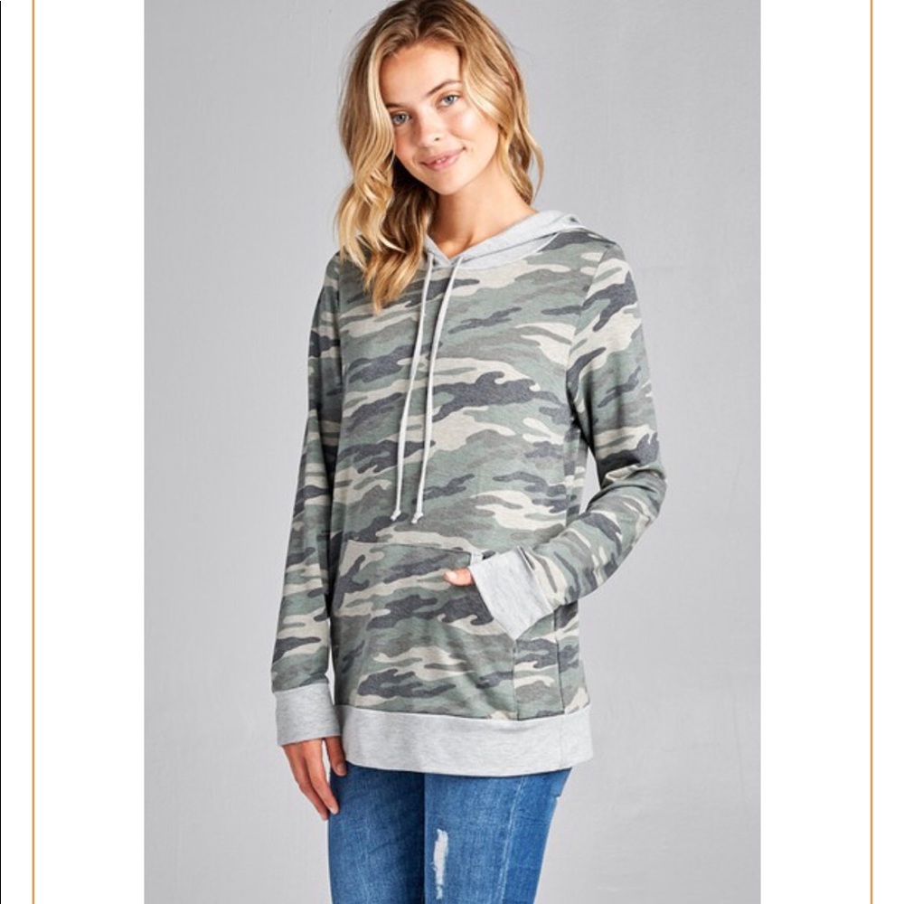 CLEARANCE* NEW E Luna Camo Hoodie